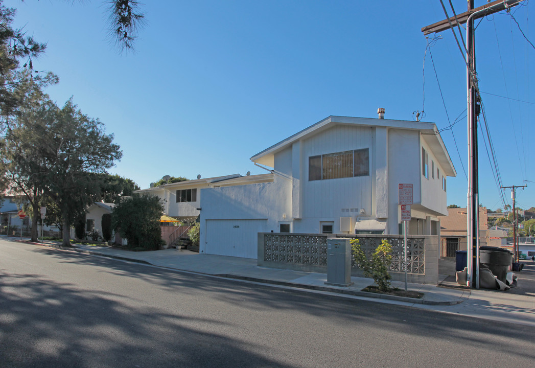 2424 10th St in Santa Monica, CA - Building Photo