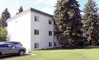 Riverbend Manor Apartments