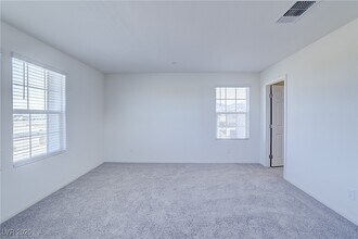 3719 Via Allegro in Henderson, NV - Foto de edificio - Building Photo