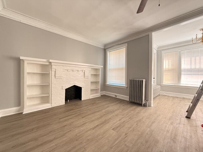 property at 6810 S East End Ave