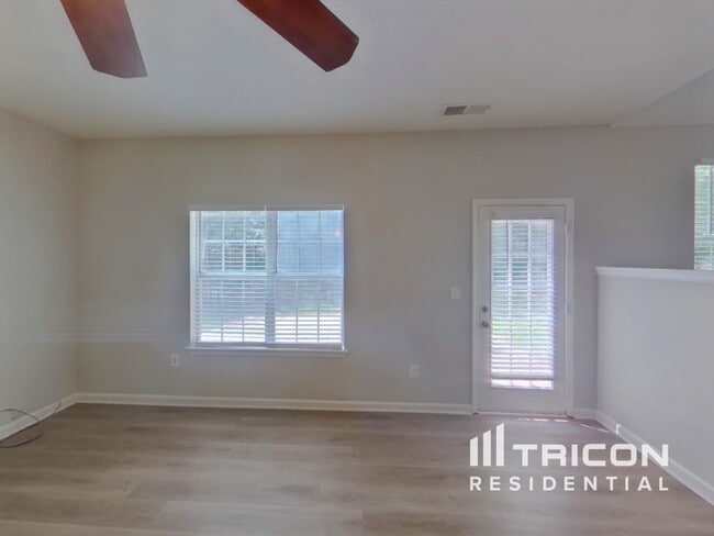 660 Escalade Dr in College Park, GA - Building Photo - Building Photo