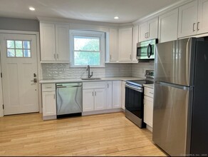 7 Dale St-Unit -2R in Stamford, CT - Building Photo - Building Photo