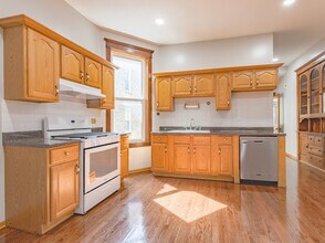 2624 W Walton St in Chicago, IL - Building Photo - Building Photo