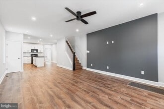 436 Grove St in Bridgeport, PA - Building Photo - Building Photo