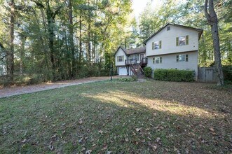 3086 Cynthia Ct in Marietta, GA - Building Photo - Building Photo