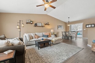 18 Carnegie Dr in Kalispell, MT - Building Photo