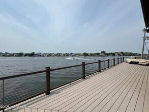 36 Beach St in Sea Bright, NJ - Building Photo - Building Photo