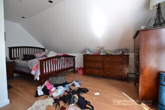 24 Priscilla Rd, Unit 4 in Boston, MA - Foto de edificio - Building Photo