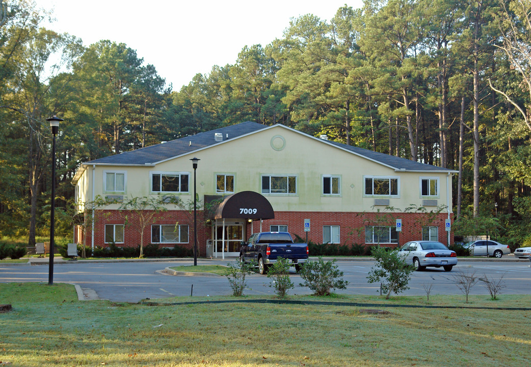 Cloverdale Estates in Little Rock, AR - Building Photo