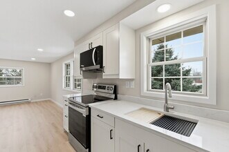 12605 Main St, Unit #200 in Rogers, MN - Building Photo - Building Photo