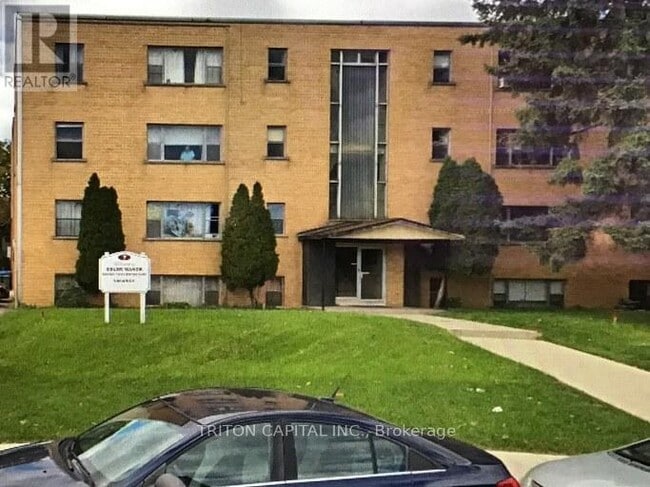 property at 7 Osler Ct