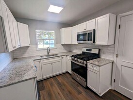 2603 W Cavett Dr in Shreveport, LA - Building Photo