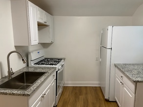 918 Watson St SW, Unit Unit #3 in Grand Rapids, MI - Foto de edificio - Building Photo