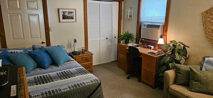 26447 Bay Farm Rd, Unit Apartment #1 in Millsboro, DE - Foto de edificio - Building Photo