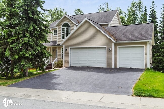 20334 New England Dr in Anchorage, AK - Building Photo - Building Photo