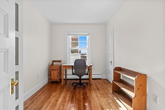 7 Arlington St, Unit #1 in Cambridge, MA - Building Photo - Building Photo