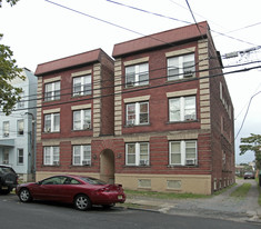 445 Mechanic St Apartments