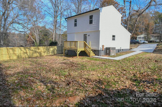 308 Alexander St in Mooresville, NC - Foto de edificio - Building Photo