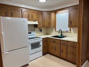 109 Pratt St in West Babylon, NY - Building Photo - Building Photo