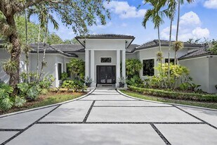 8973 SW 96th St in Miami, FL - Building Photo