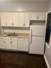 174 Orland St, Unit Room for rent in Bridgeport, CT - Building Photo - Building Photo