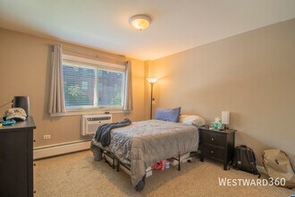 900 W Fullerton Ave in Chicago, IL - Building Photo - Building Photo