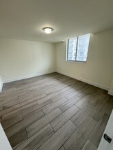 1152 NW 5th St, Unit C3 in Miami, FL - Building Photo - Building Photo