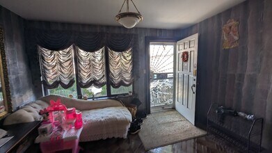 1615 W 4th St in Brooklyn, NY - Building Photo - Building Photo