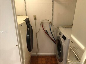 269 NW 7th St-Unit -219 in Miami, FL - Building Photo - Building Photo