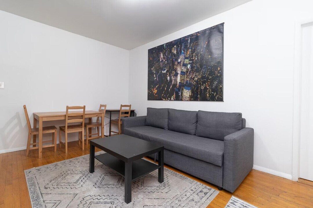 1217 Park Ave in New York, NY - Building Photo