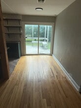 608 N Parkwood Ln in Wichita, KS - Foto de edificio - Building Photo