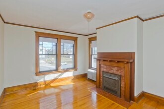 1801 Northampton St in Holyoke, MA - Building Photo - Building Photo