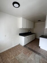 13412 S Vermont Ave in Gardena, CA - Building Photo - Building Photo