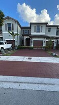 3342 W 104th Terrace in Hialeah, FL - Building Photo