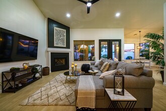 17635 N 55th Pl in Scottsdale, AZ - Building Photo - Building Photo