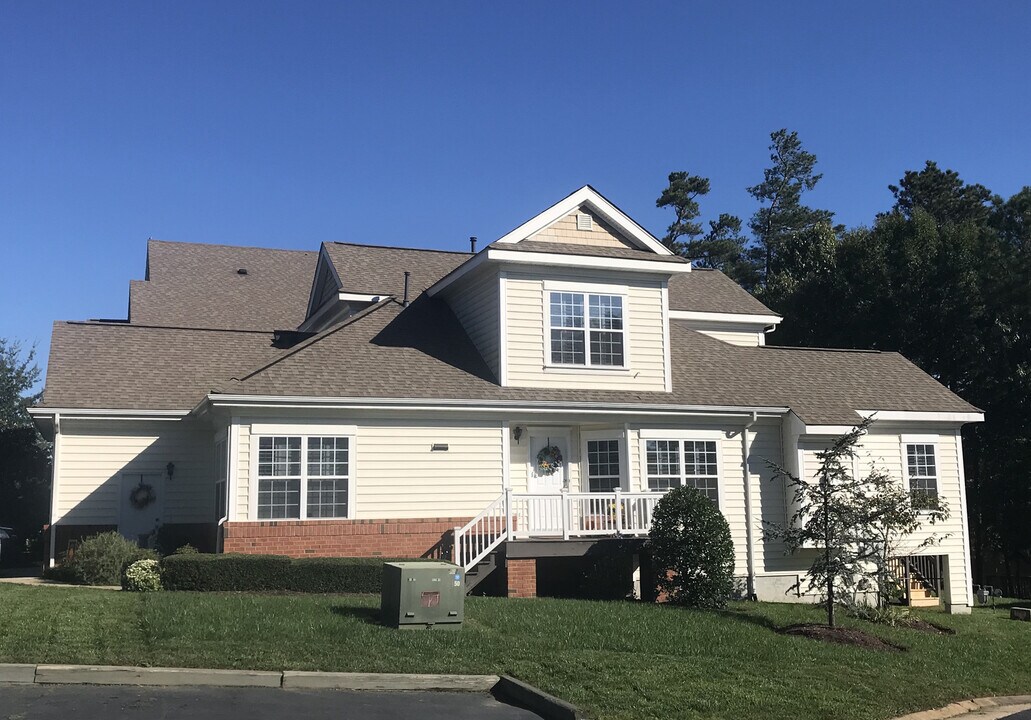3720 Lake Powhatan Lk in Williamsburg, VA - Building Photo