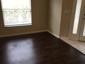 15407 Telford Spring Dr in Ruskin, FL - Building Photo - Building Photo