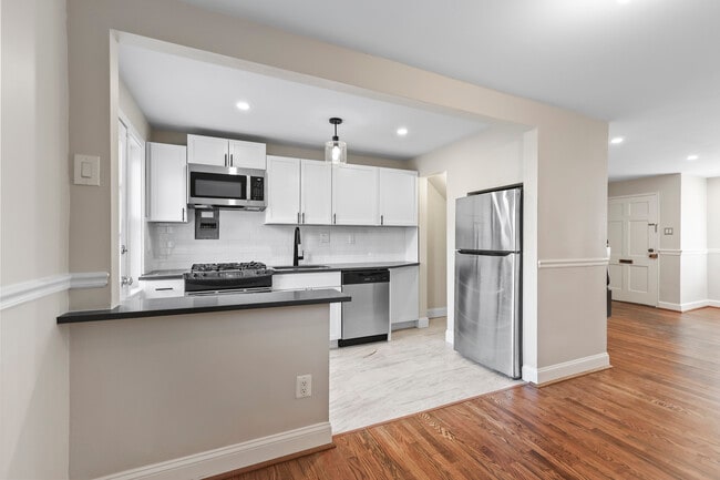 2809 16th Rd S, Unit A in Arlington, VA - Building Photo - Building Photo