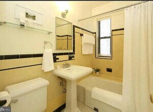 1 Scott Cir NW, Unit 317 in Washington, DC - Building Photo - Building Photo