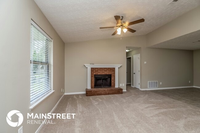 10284 Briarbay Loop in Jonesboro, GA - Foto de edificio - Building Photo