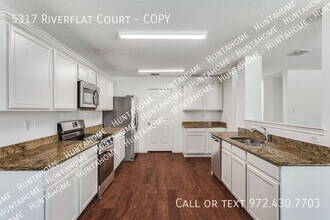 5317 Riverflat Ct in Fort Worth, TX - Foto de edificio - Building Photo