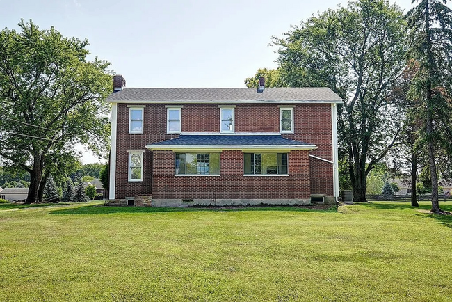 9556 Kenrick Rd in Centerville, OH - Foto de edificio - Building Photo