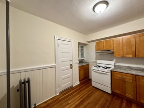 857 Massachusetts Ave, Unit 07 in Cambridge, MA - Building Photo - Building Photo