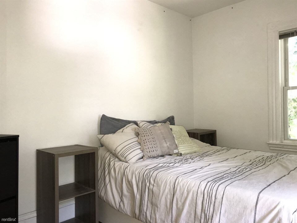 63 Waterhouse St-Unit -Apt 6 in Somerville, MA - Building Photo