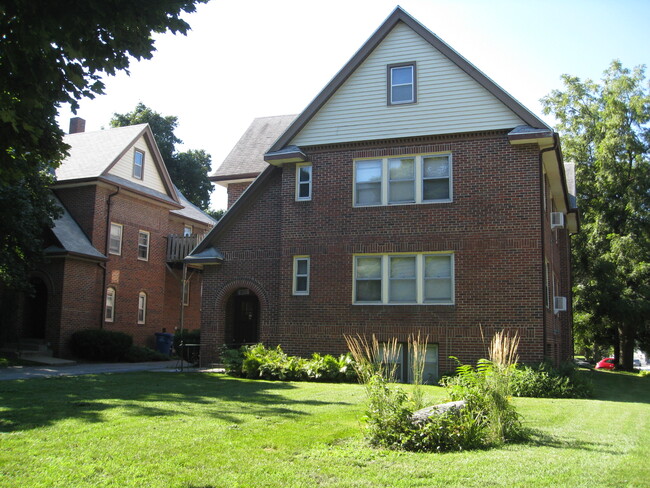 Kingman Gardens in Des Moines, IA - Foto de edificio - Building Photo