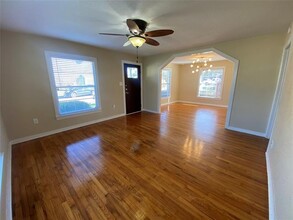 405 Norton St in Weatherford, TX - Building Photo - Building Photo