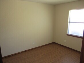 802 Swan Lake Rd in Edmond, OK - Building Photo - Building Photo