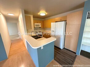 468 Mananai Pl in Honolulu, HI - Building Photo - Building Photo