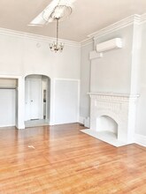 216 W Madison St in Baltimore, MD - Building Photo - Building Photo