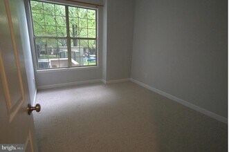 5909 Barbados Pl-Unit -102 in North Bethesda, MD - Building Photo - Building Photo